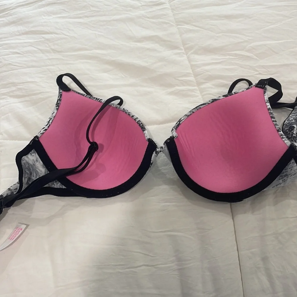 Pink bra - Picture 2 of 3